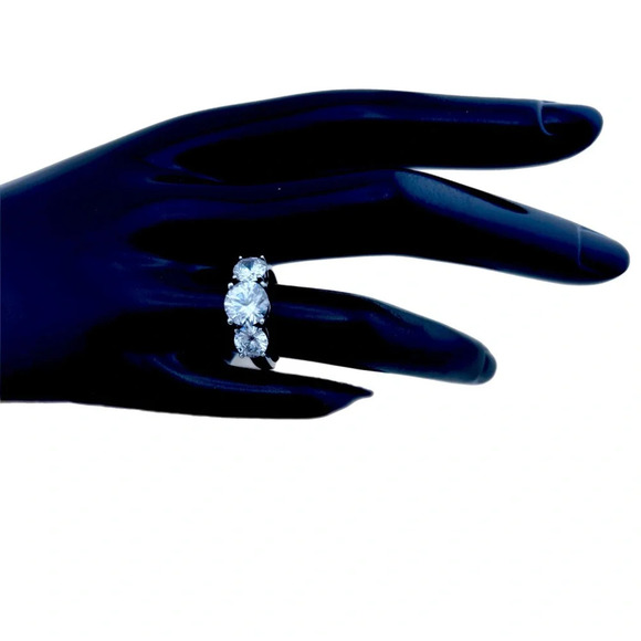 Simulated Diamond Ring in Sterling Silver 7.65  beautiful condition - Picture 3 of 9